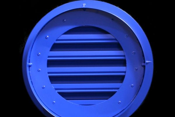 Circle louvre in blue by London Vents
