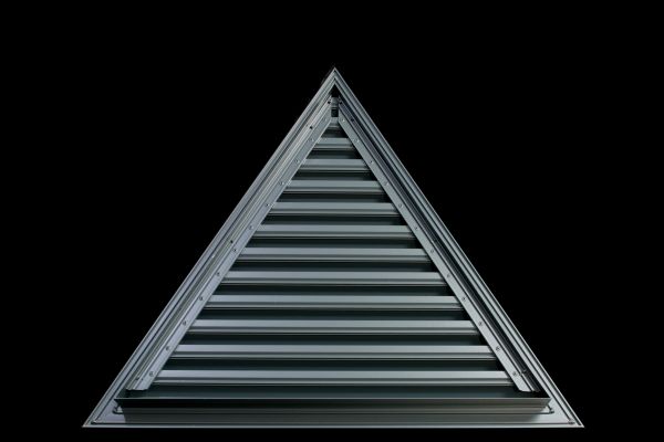Triangle louvre - by London Vents